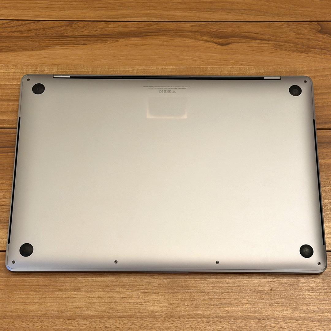 【大容量SSD】MacBookPro 16（64GB 4TB）スペースグレイ