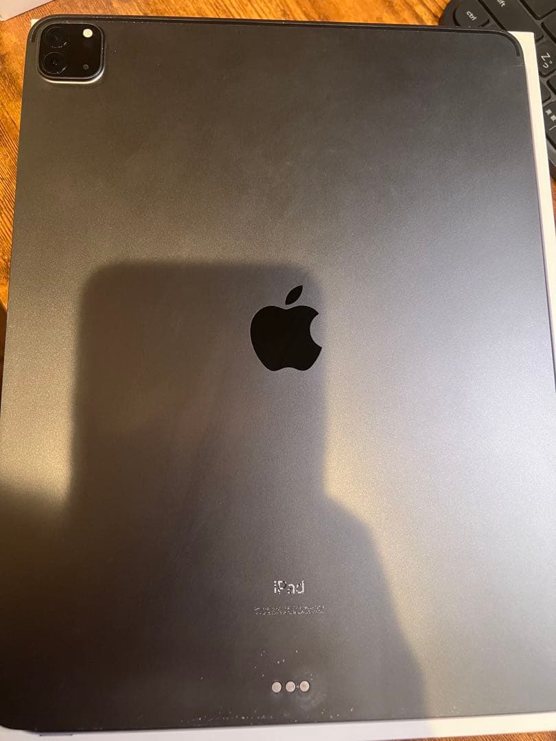 iPad Pro 12.9インチ 第4世代 256GB　MXAT2J/A