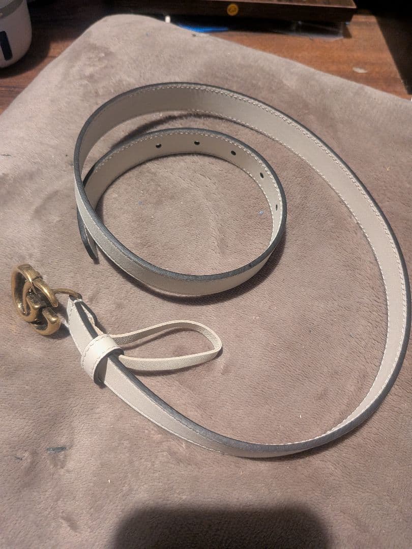 7 GUCCI レザー ダブルロゴ ベルト 95cm ホワイト 高級