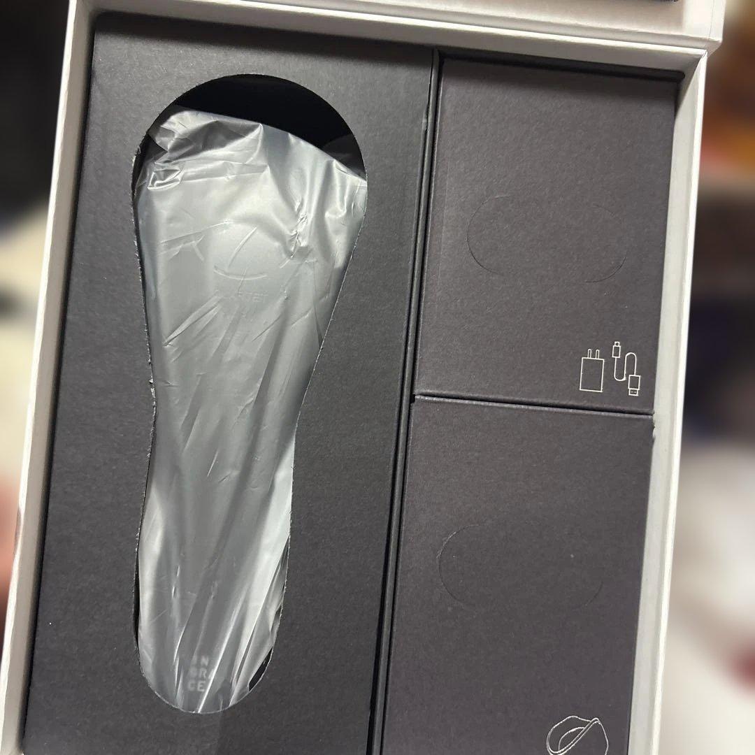 美顔器・プルコート（マットブラック）限定セット　レレレさん