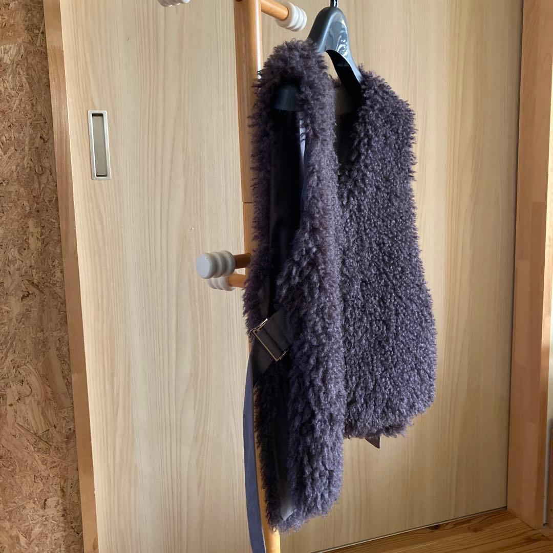 【douce Harmonie】フェイクファーベスト 両脇バックル調整可能