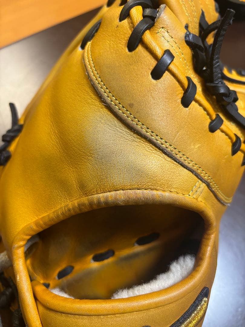 中古品ソフトボール使用Mizuno Pro 軟式ファーストミット。