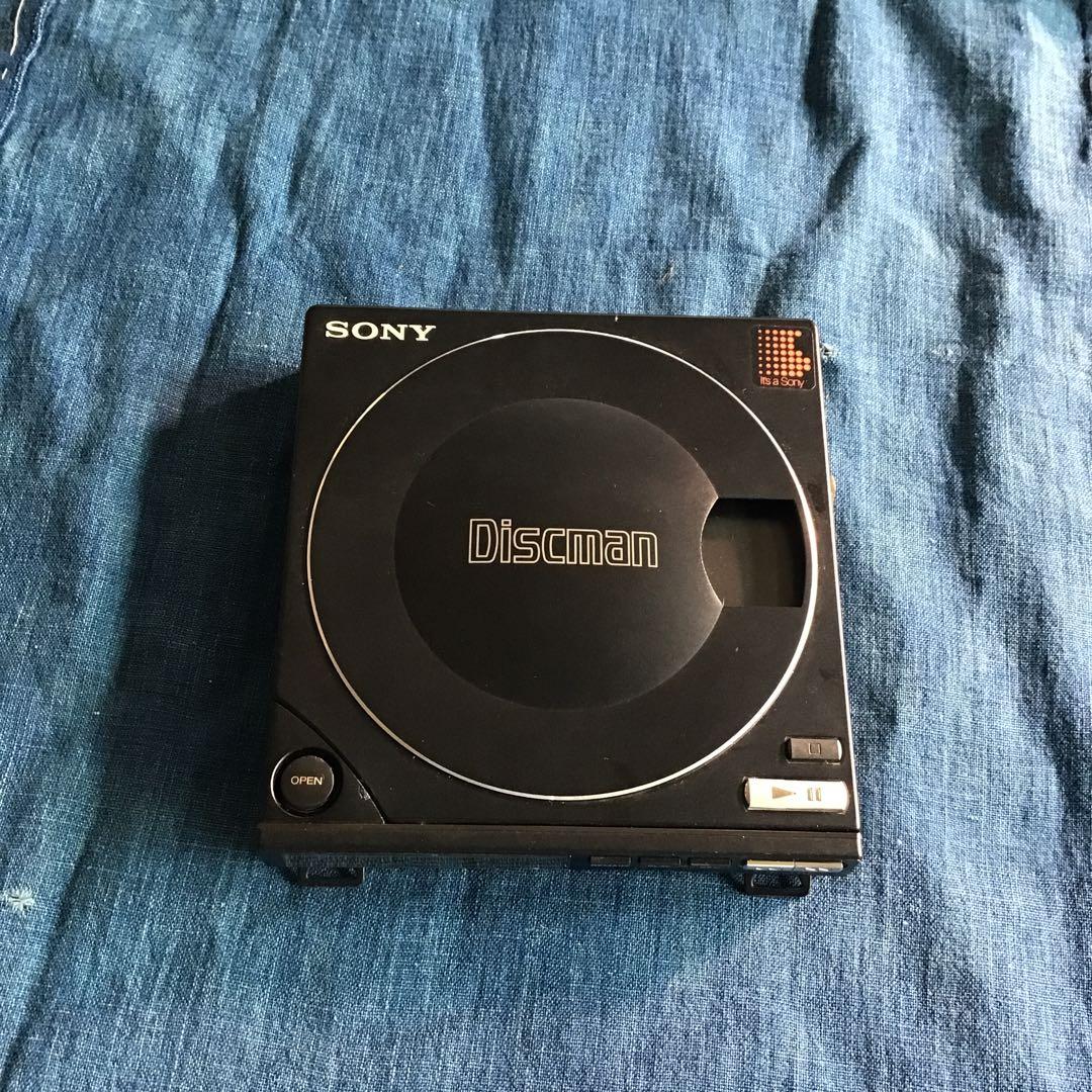 SONY Discman ポータブルCDプレーヤー　D₋100