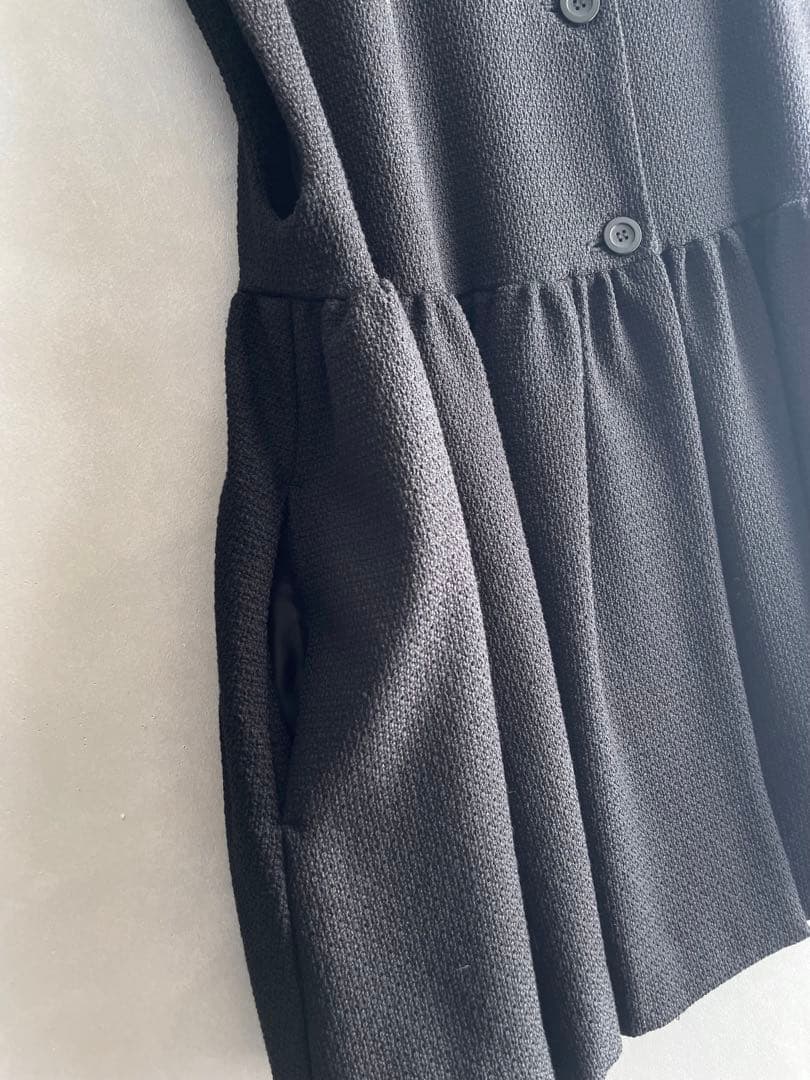 美品✨リヴェタート　ペプラム　ギャザージレ　黒　ワイドシルエット　オケージョン