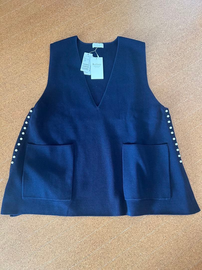 【新品】Ballsey パールコンビVネックベスト　トゥモローランド