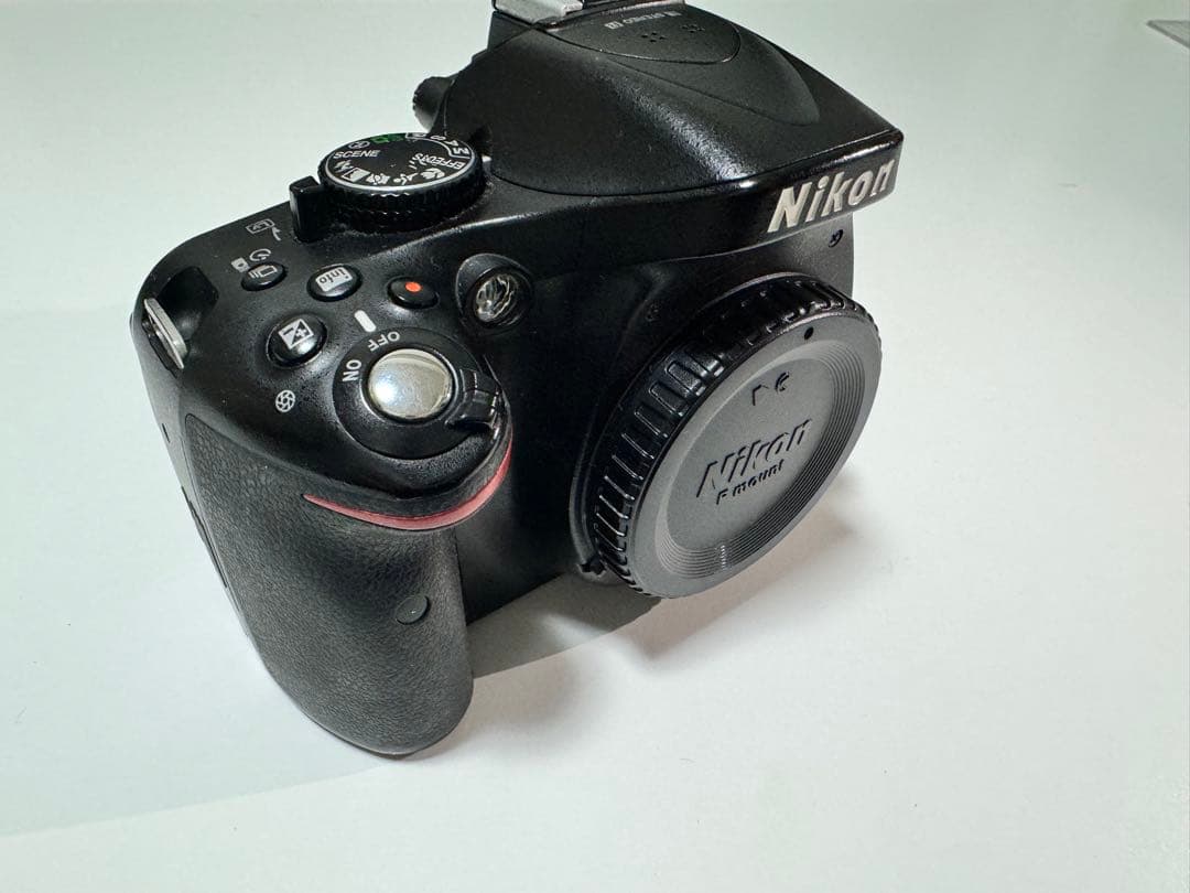 Nikon D5200 一眼レフ 本体+レンズ4本+バッテリー4個+他付属品