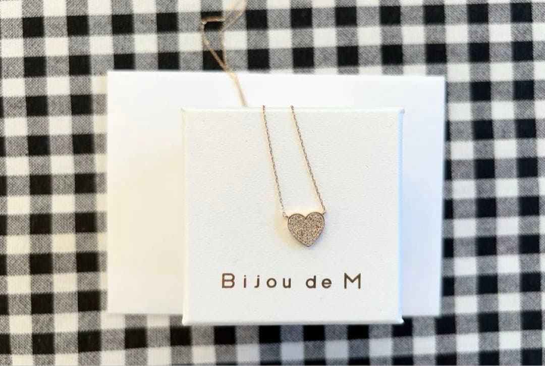 こりんビジュードM リバーシブルネックレス黒ハート