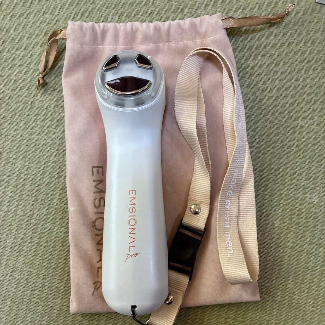 【期間限定値下げ中】　セプテム エモーショナルプロ 美顔器 EMS