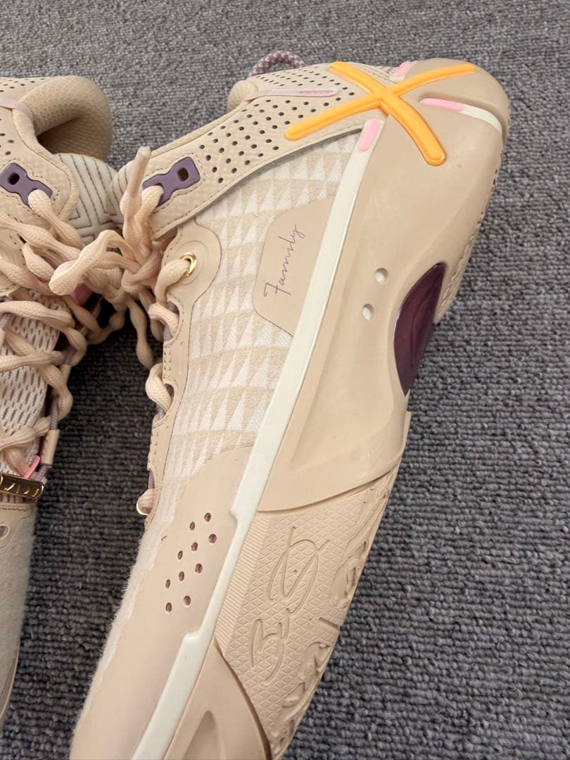 LI-NING Wade Shadow 6 シャンパーニュ　28cm 箱無し