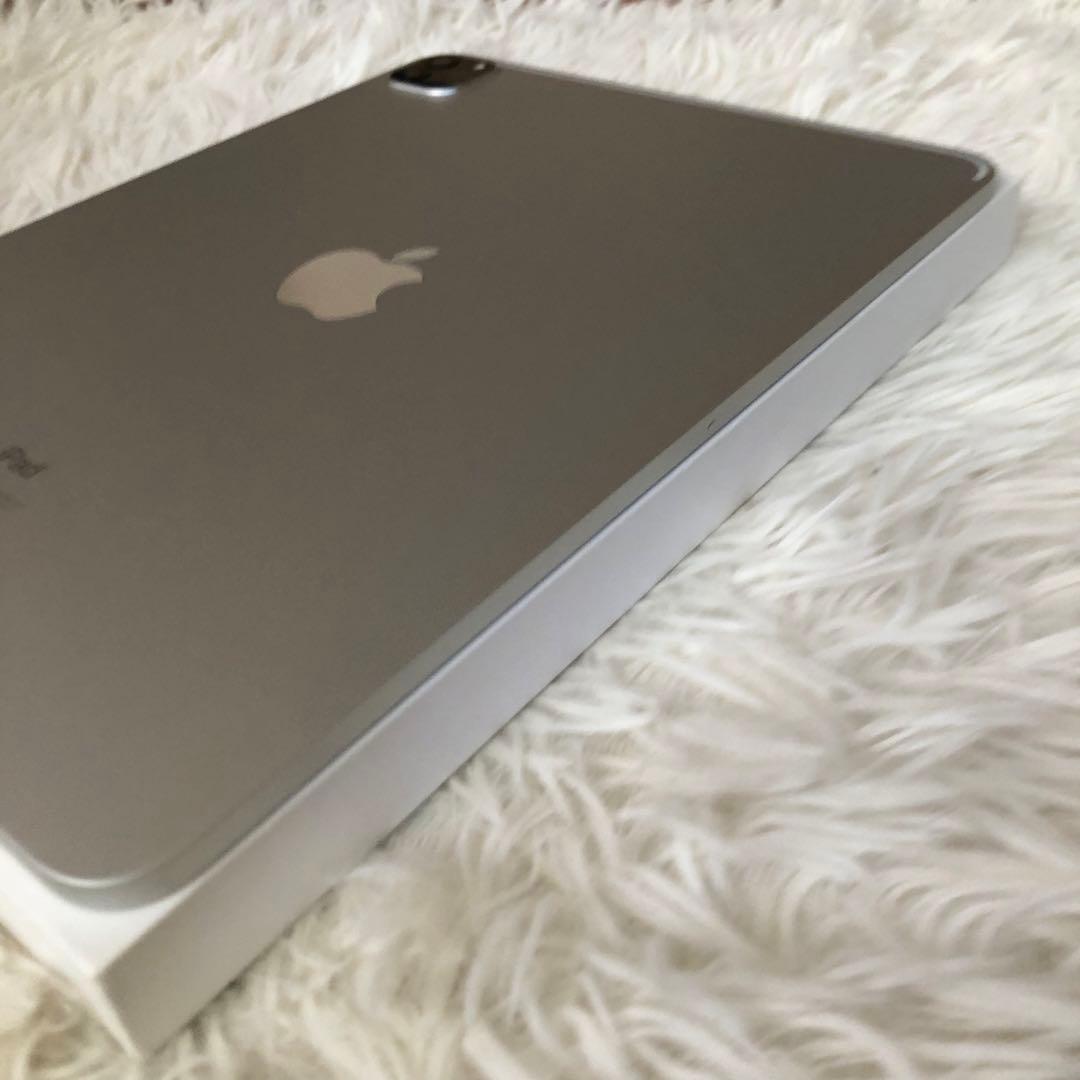 【10/28販売終了】iPad Pro 11 第3世代 256GB 【すぐ発送】