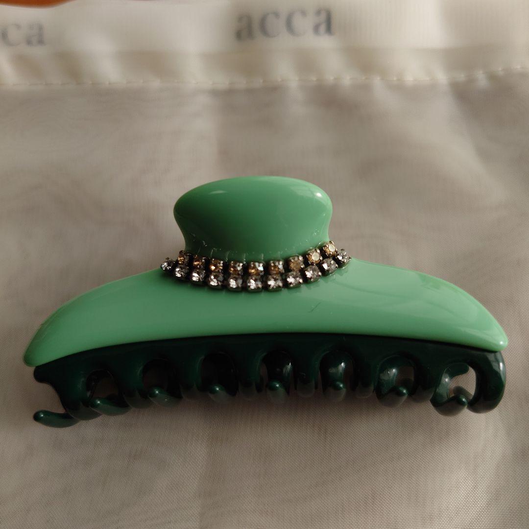 acca☆グリーンのストーン付きヘアクリップ♪ダブルコラーナ