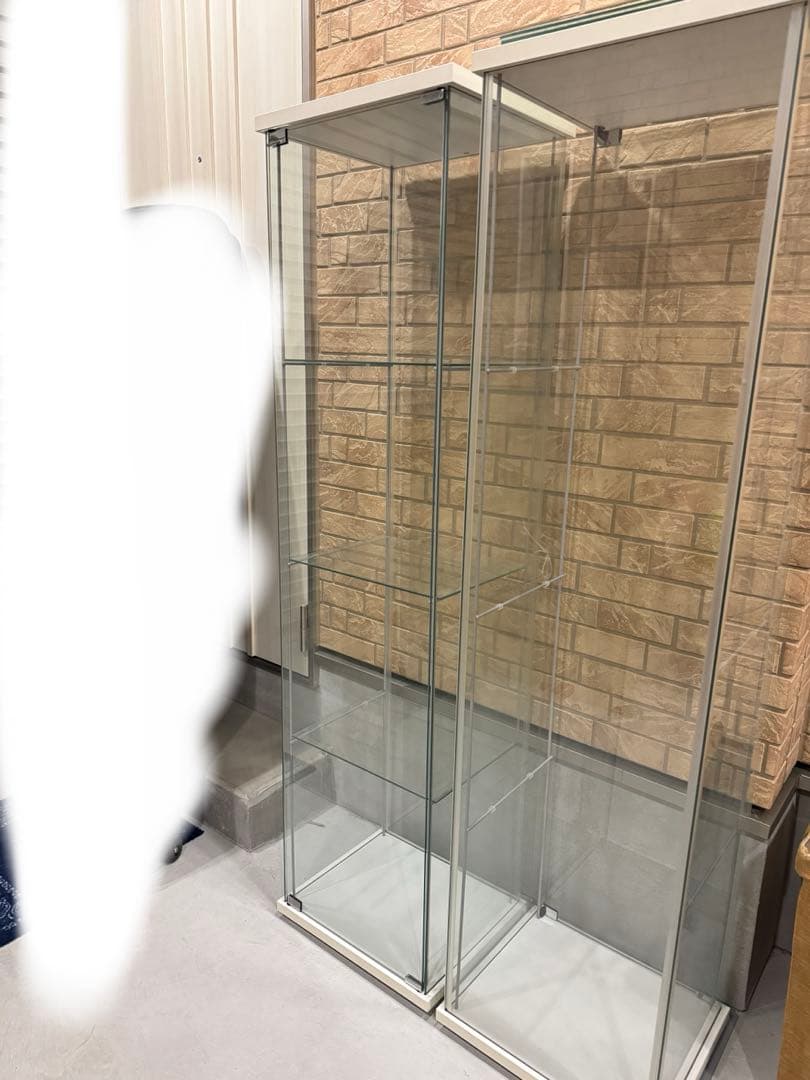 IKEA DETOLF ガラスケース ホワイト 43x163cm①