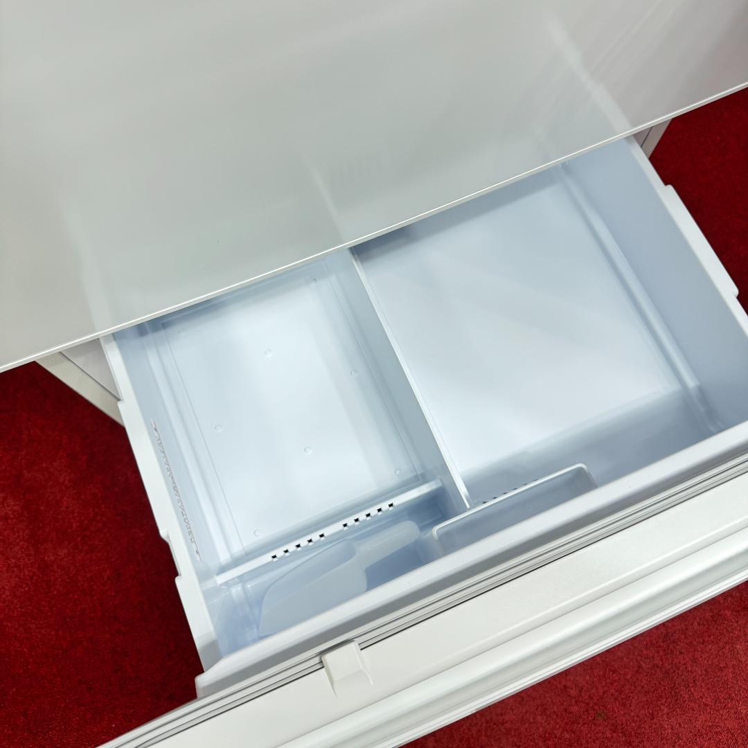 都内23区配送無料　超美品3ドア冷蔵庫2024年製　330L　MR-C33K-W