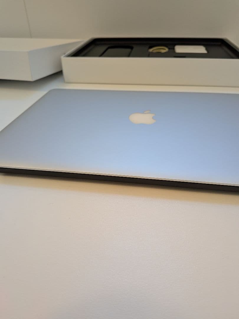 MacBook Pro 15インチ i7 2.8 GHz​16GB 512GB