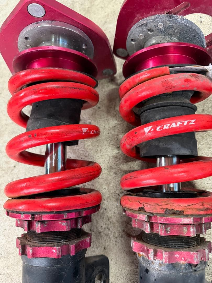 プリウスアルファの車高調　メーカー不明