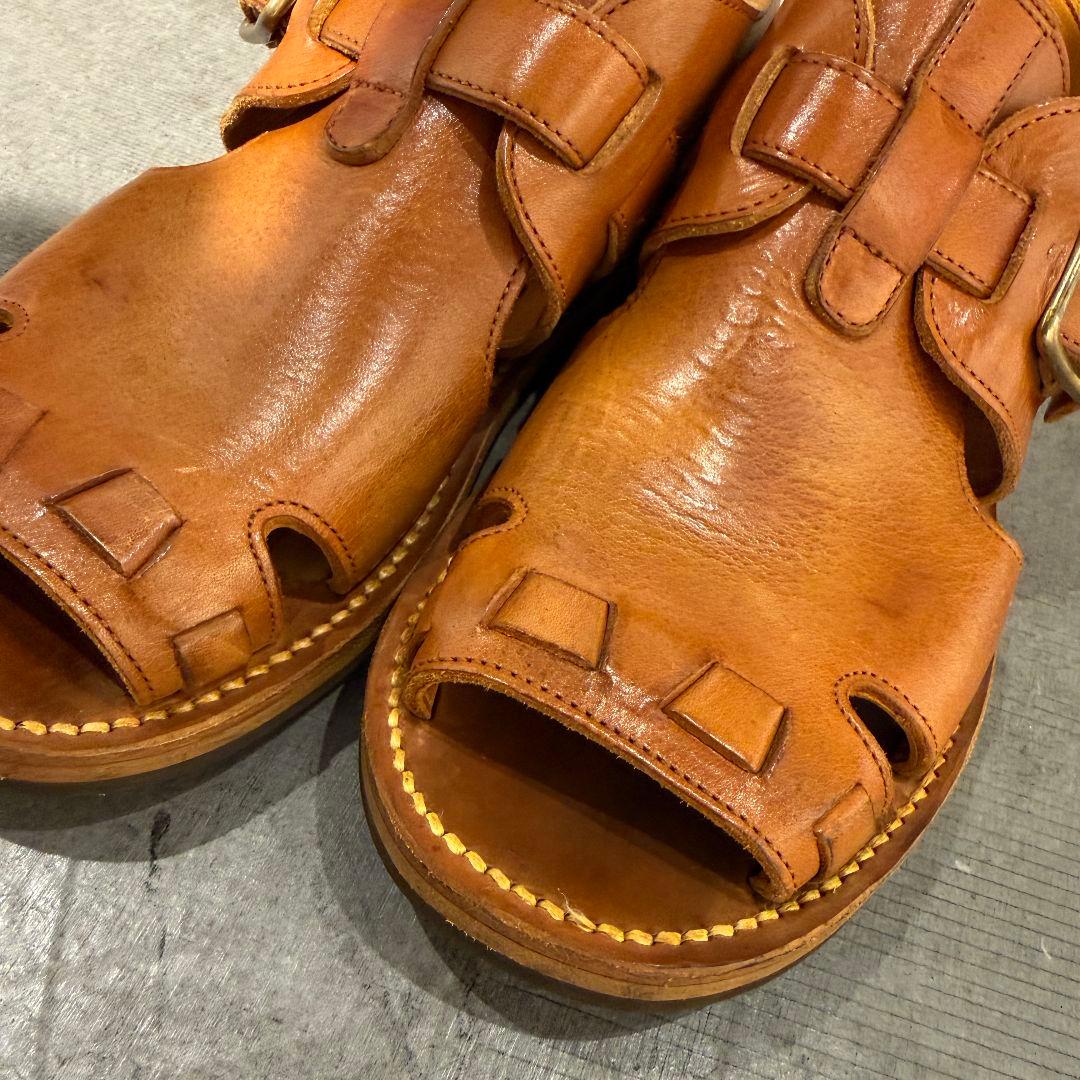 【美品】SUS-SOUS（シュス） ／ BELTED SANDALS