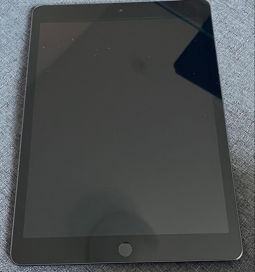 Apple iPad 8世代スペースグレー 本体