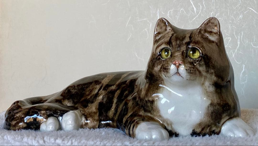 サイズ6 ウィンスタンレイキャット ケンジントンキャット　横たわり猫　貫入無し