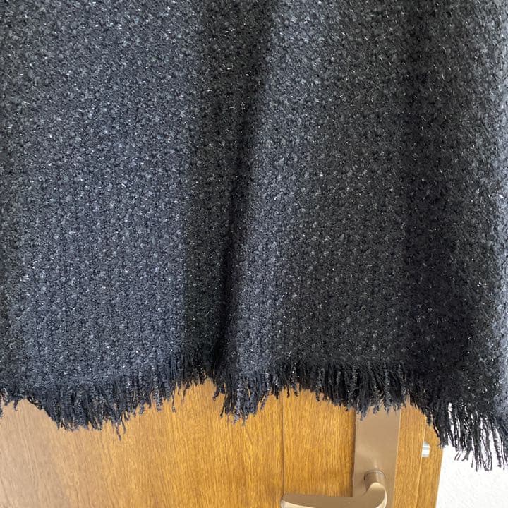 美品　ピノーレスーツ　上品なラメ入り　お買い得　値下げ