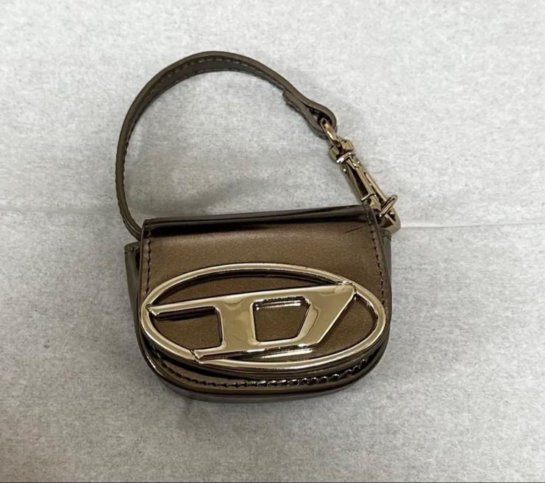 ゆ*》様 DIESEL シルバー ケース・小銭入れ　AirPodsケース