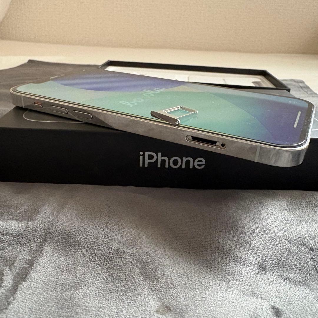 Apple iPhone 12 Pro 256GB ホワイト 箱付き