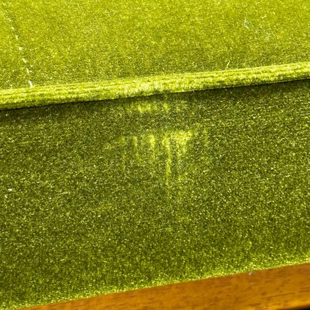 ＊ライフセーバーレッドカリモク60 Kチェア 2シーター モケットグリーン