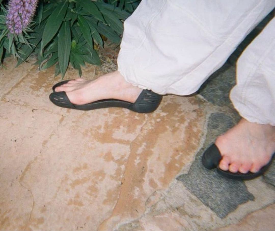 バレンシアガ　元ネタ　【iguaneye】サンダル　kikokostadinov