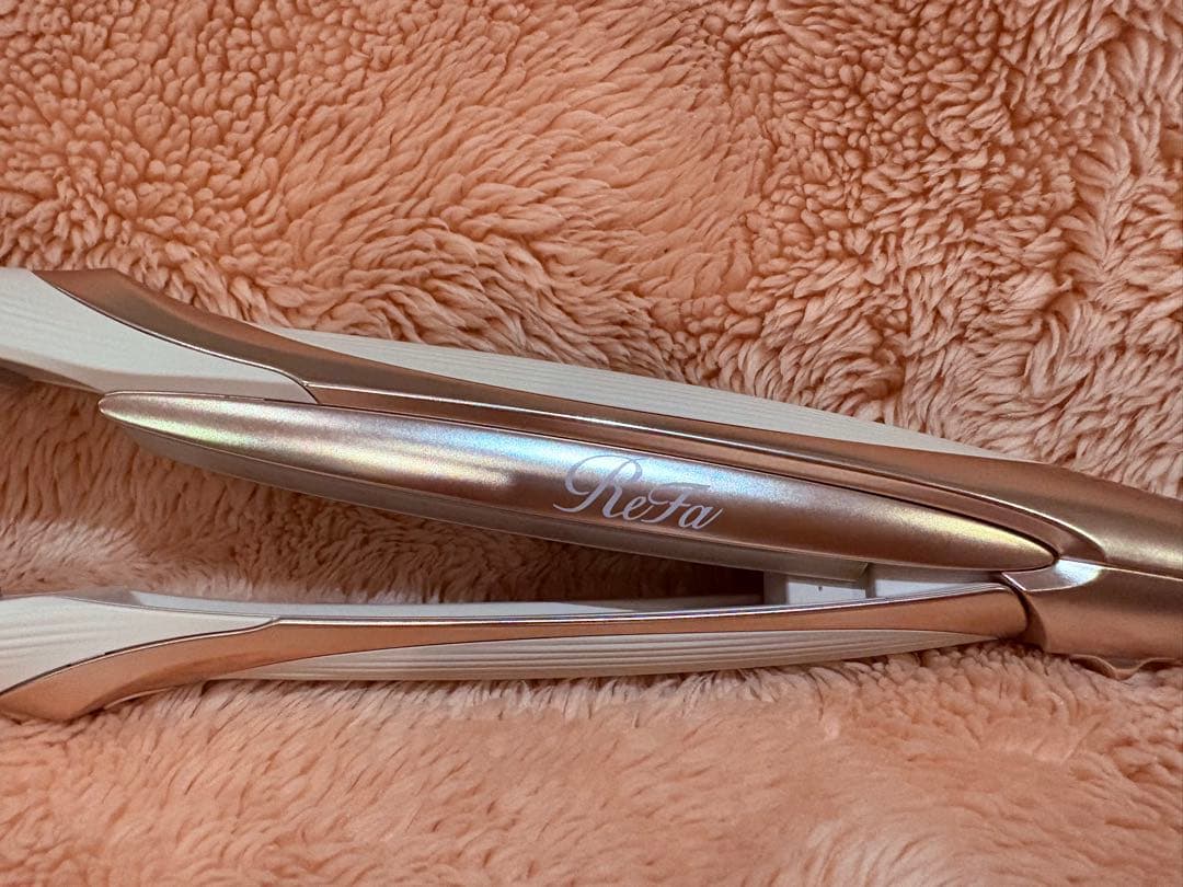 正規品 ReFa ストレートアイロン プロ　アイボリー　RE-AT-20A