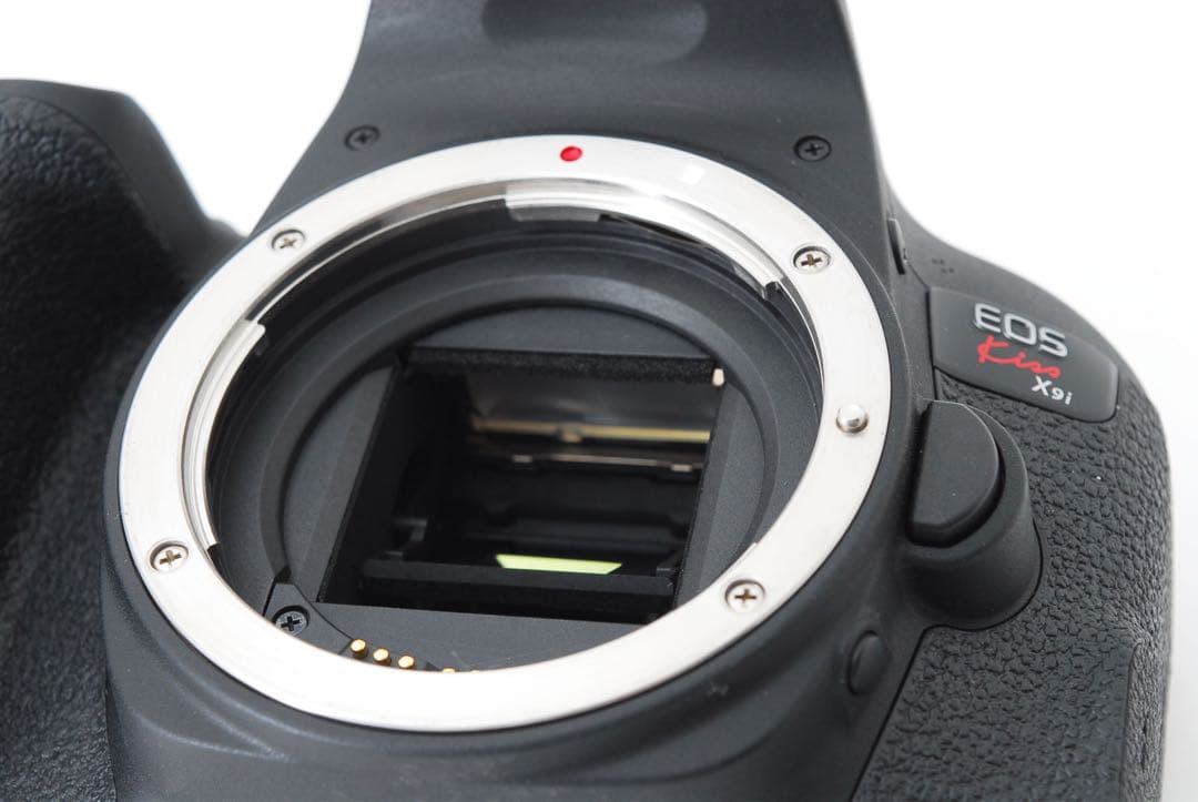 デジタル一眼レフカメラcanon kiss x 9i標準&望遠&単焦点セット