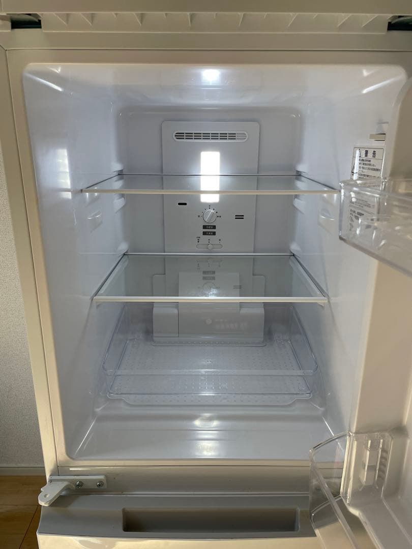 シャープ ノンフロン冷凍冷蔵庫 SJ-15E8-KW