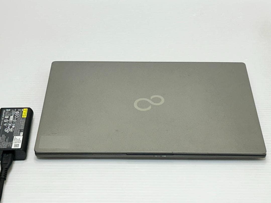 第11世代Core i5 LIFEBOOK U7411/F NVMe256G①