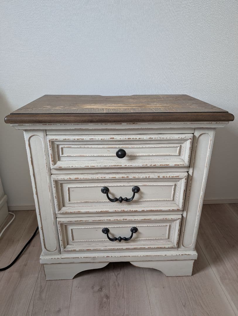 アシュレイホームストア　ナイトスタンド