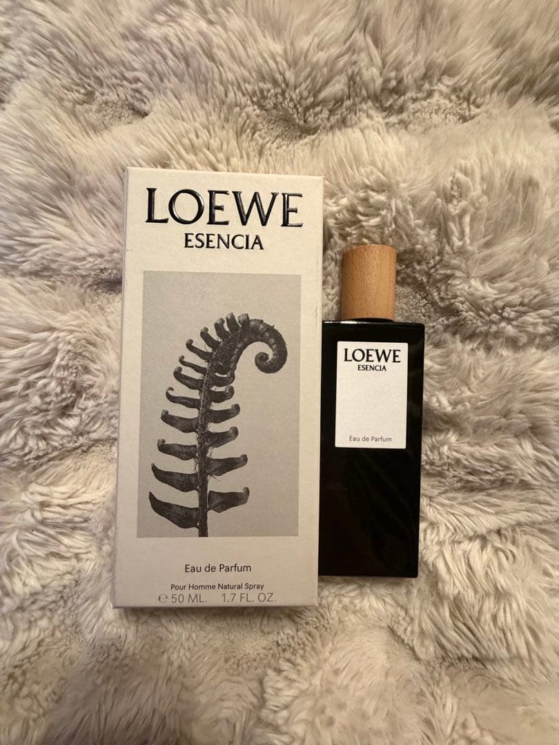 香水LOEWE エセンシア50ml