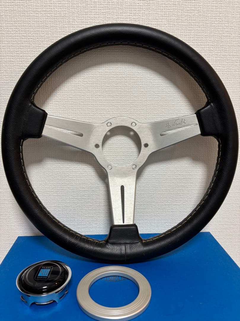 NARDI CLASSIC ブラックレザー＆シルバースポークステアリング 本体