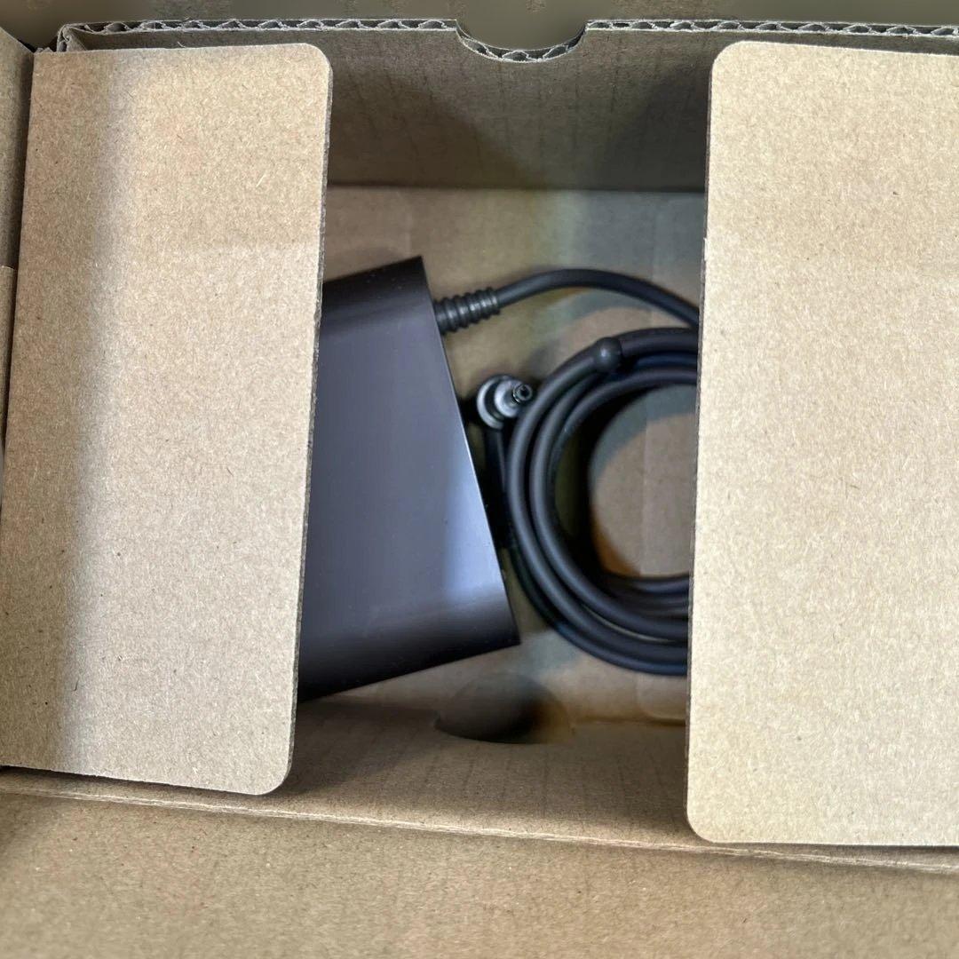 7125【未使用品】ダイソン マイクロ SV33 コードレスクリーナー 掃除機