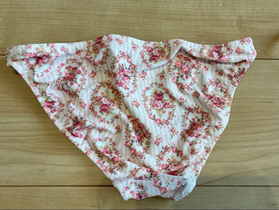 LIZ LISA（リズリサ ） 花柄 セパレート水着セット（ポーチ付）