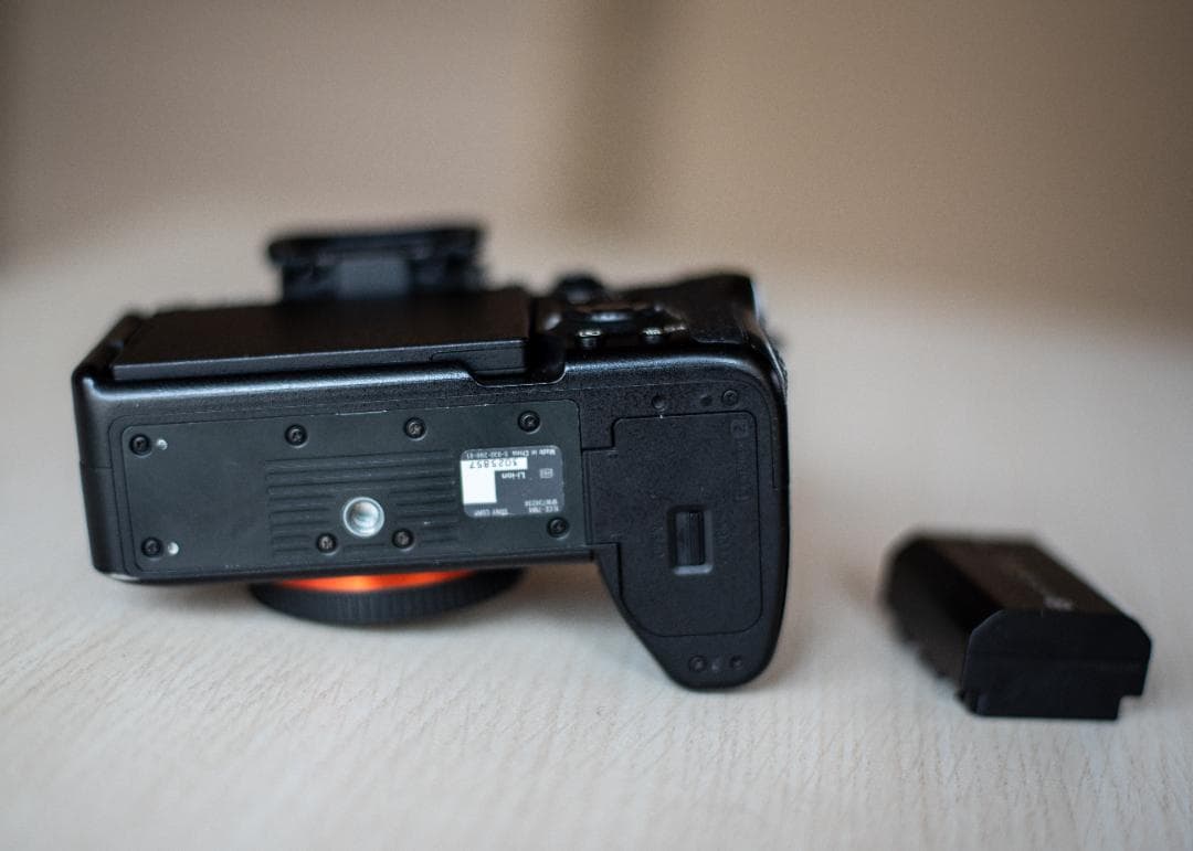 美品！SONY A7M4ボディー