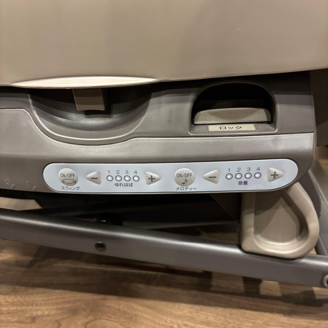 【極美品】コンビ ネムリラ AUTO SWING BEDi EG