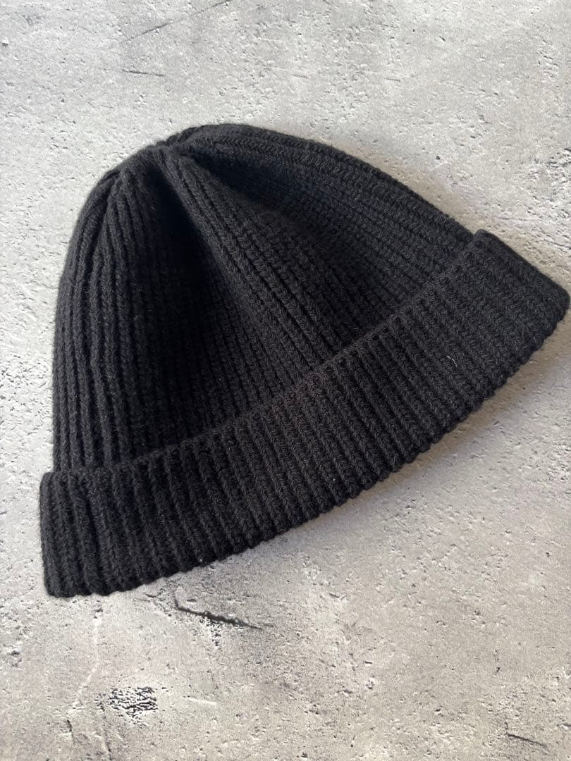 プラダ 　トライアングルロゴ ウール ニット キャップ　ニット帽　 帽子