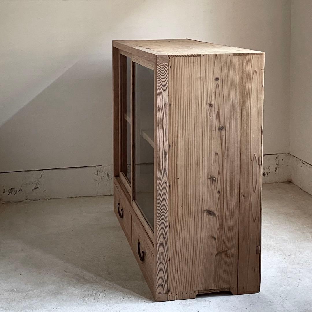 古いガラス戸棚　水屋箪笥　レトロ　食器棚　アンティーク　古道具