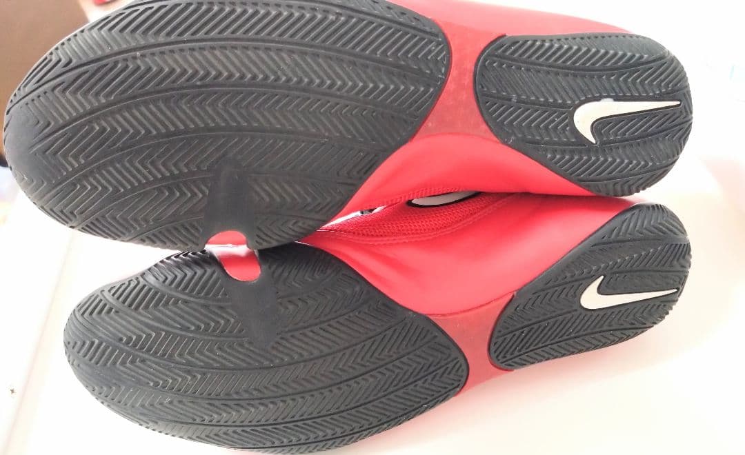 ビ*オ様 Nike ボクシングシューズ レッド 　マチョマイ2