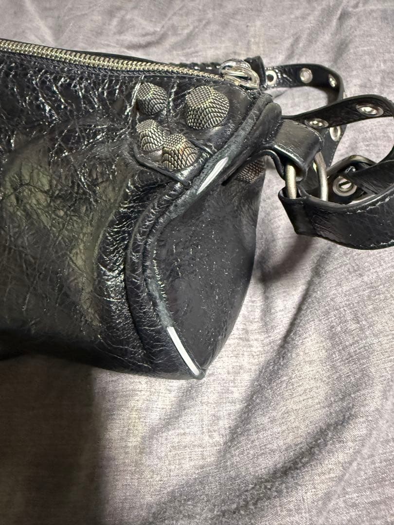 最終値下げBALENCIAGA le cagole シリンダーバック