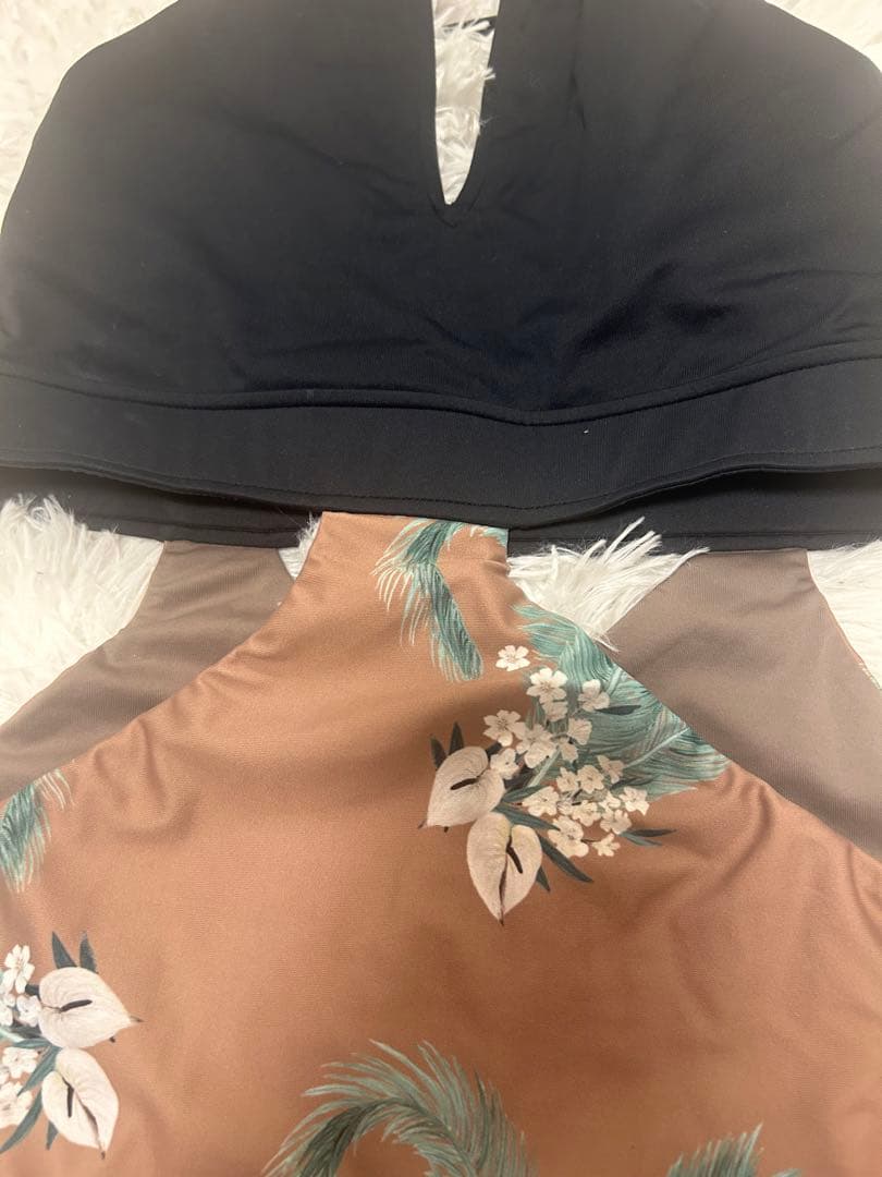 アリシアスタン水着ケイトリン