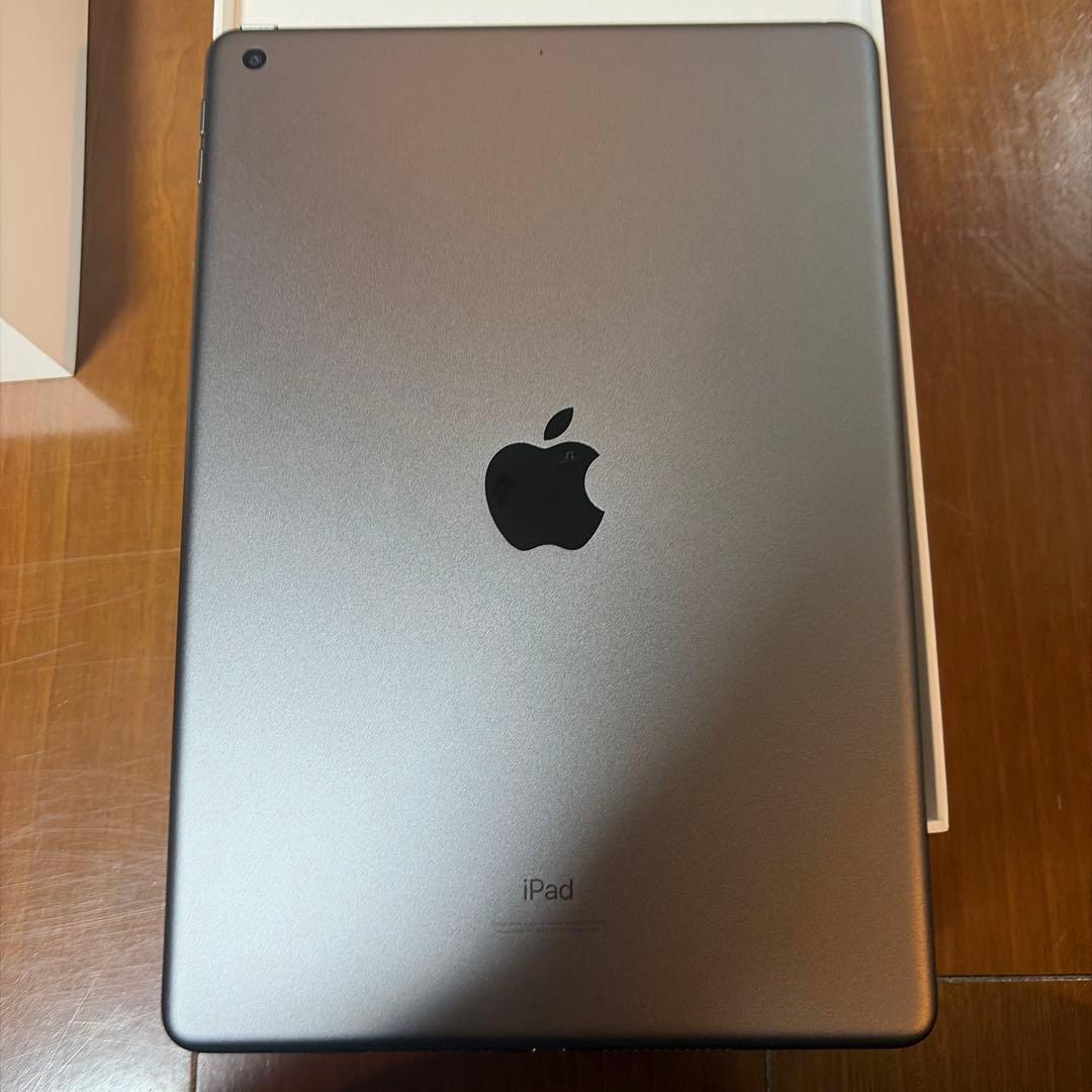 iPad 第9世代 256GB スペースグレイ　Wi-Fiモデル その他2点