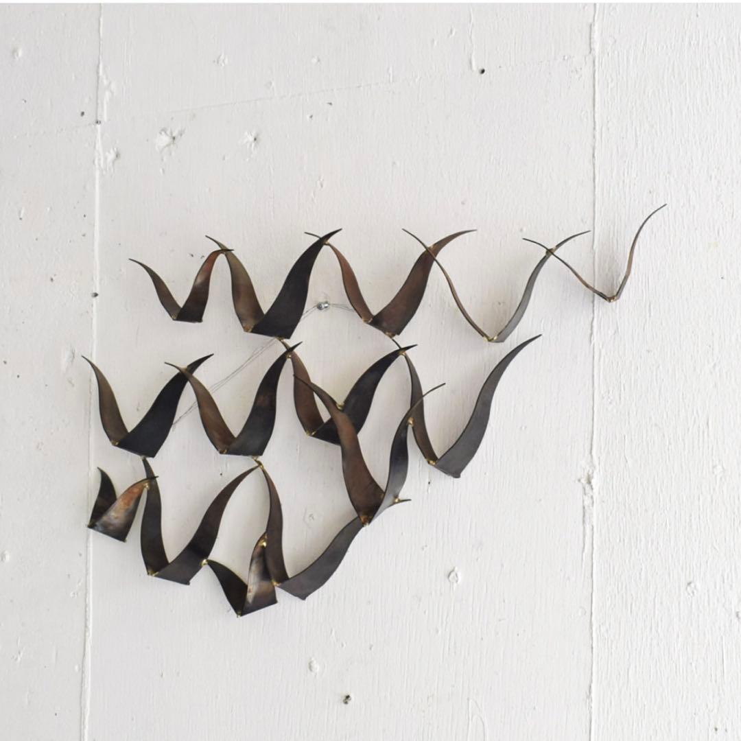 金属製の鳥のオブジェ　アンティーク　壁飾り