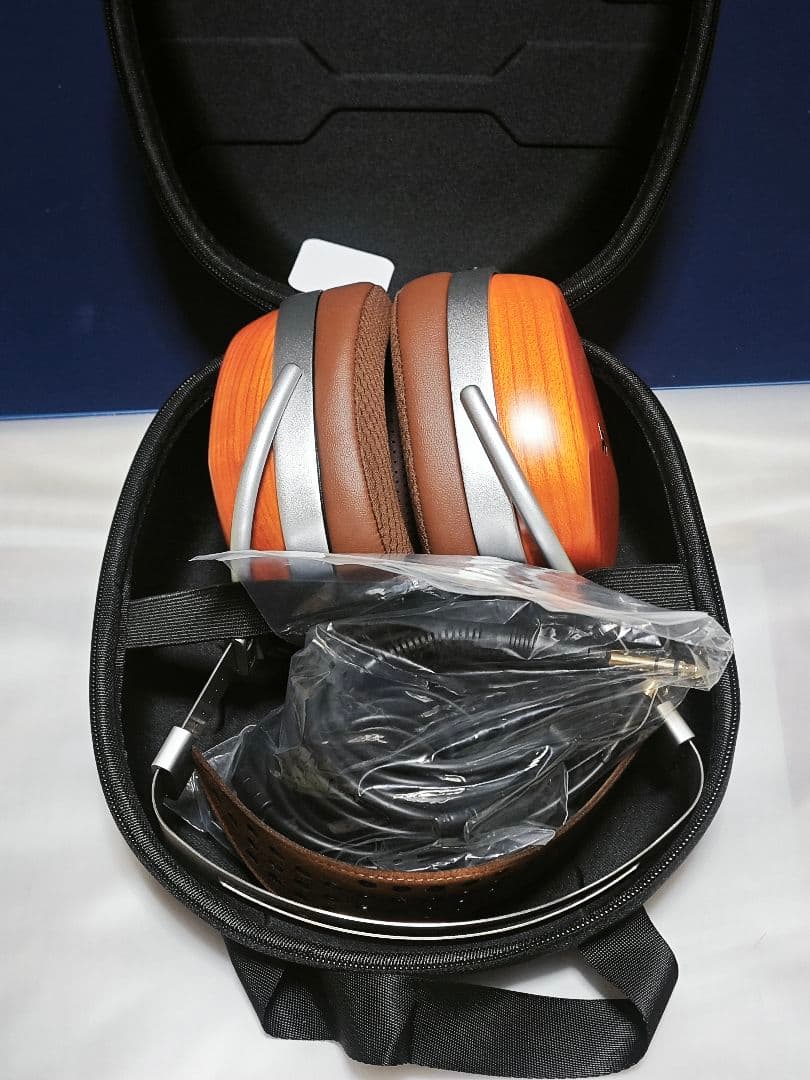 M*r様 HIFIMAN AUDIVINA 平面駆動 美品