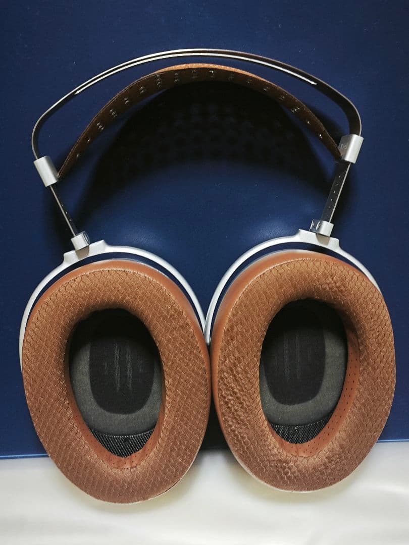 M*r様 HIFIMAN AUDIVINA 平面駆動 美品