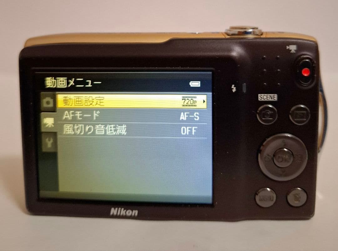 [美品] ニコン NIKON COOLPIX S3300デジタルカメラ
