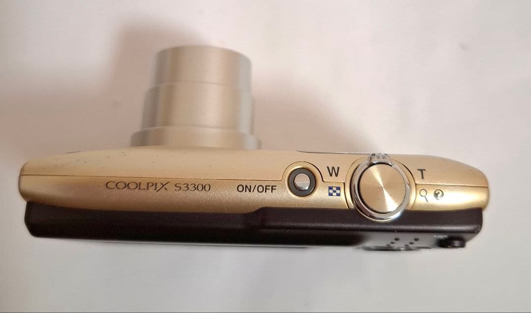 [美品] ニコン NIKON COOLPIX S3300デジタルカメラ