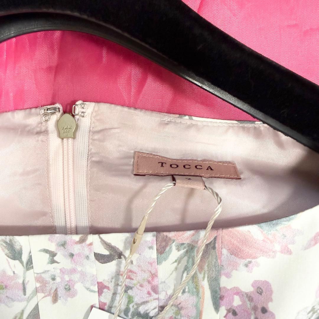 【新品タグ付き✨】トッカ　ブーケオブピンク　ワンピース　花柄　2025年　2